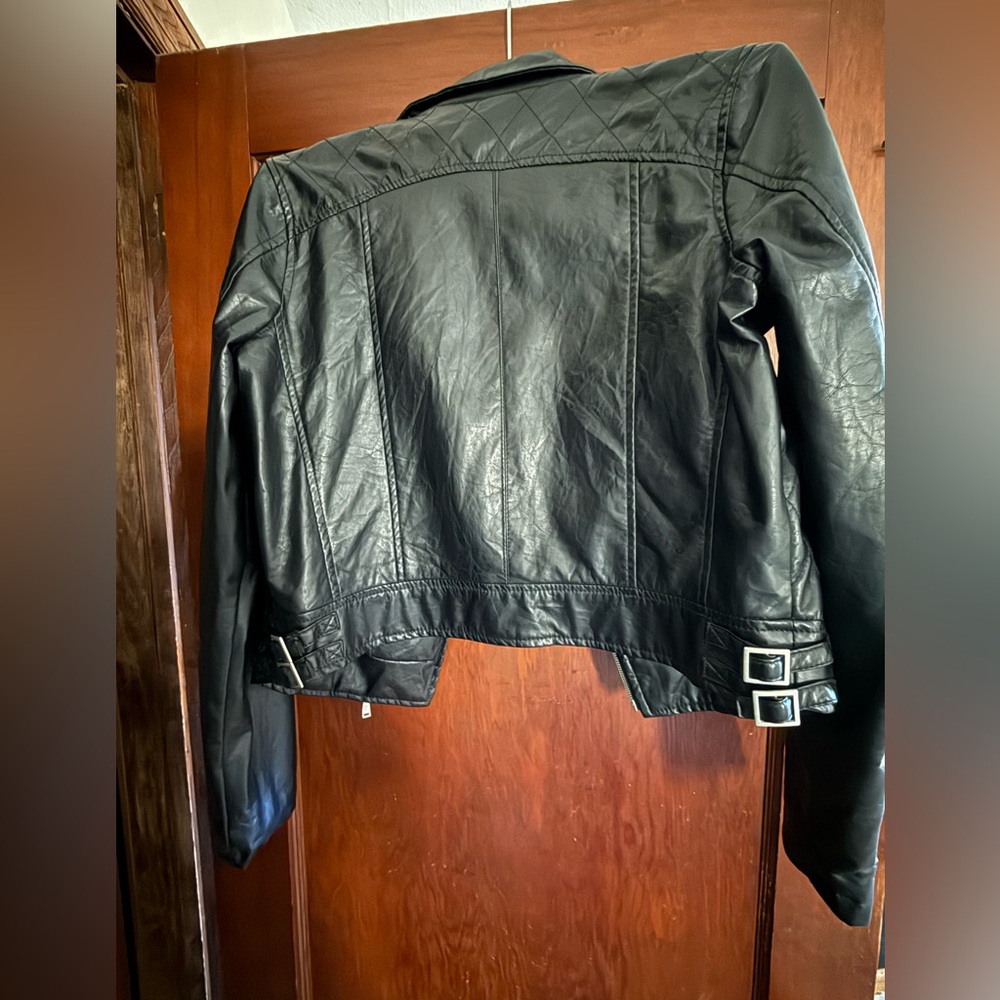 Black Jacket - Picture 11 of 11